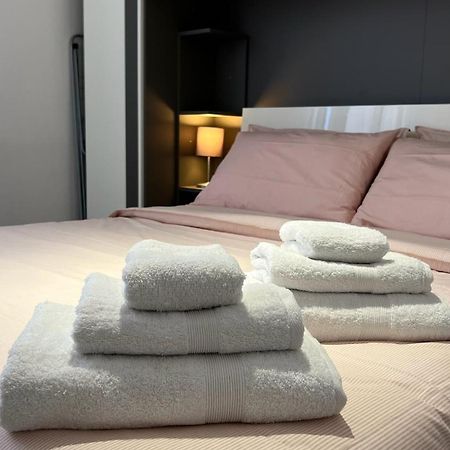Rafael Milano - 10 Min From Linate Airport, Centrale Fs, Ospedale San Raffaele Apartment Екстериор снимка
